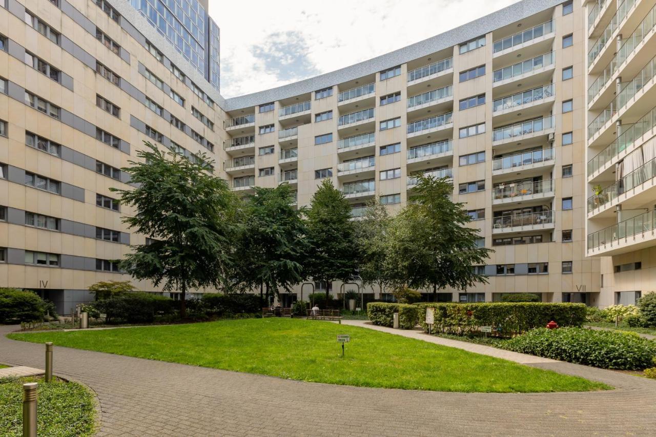 Deluxe Apartment Wronia 45 With Ac, Parking & Balcony By Renters Prestige Warsawa Bagian luar foto